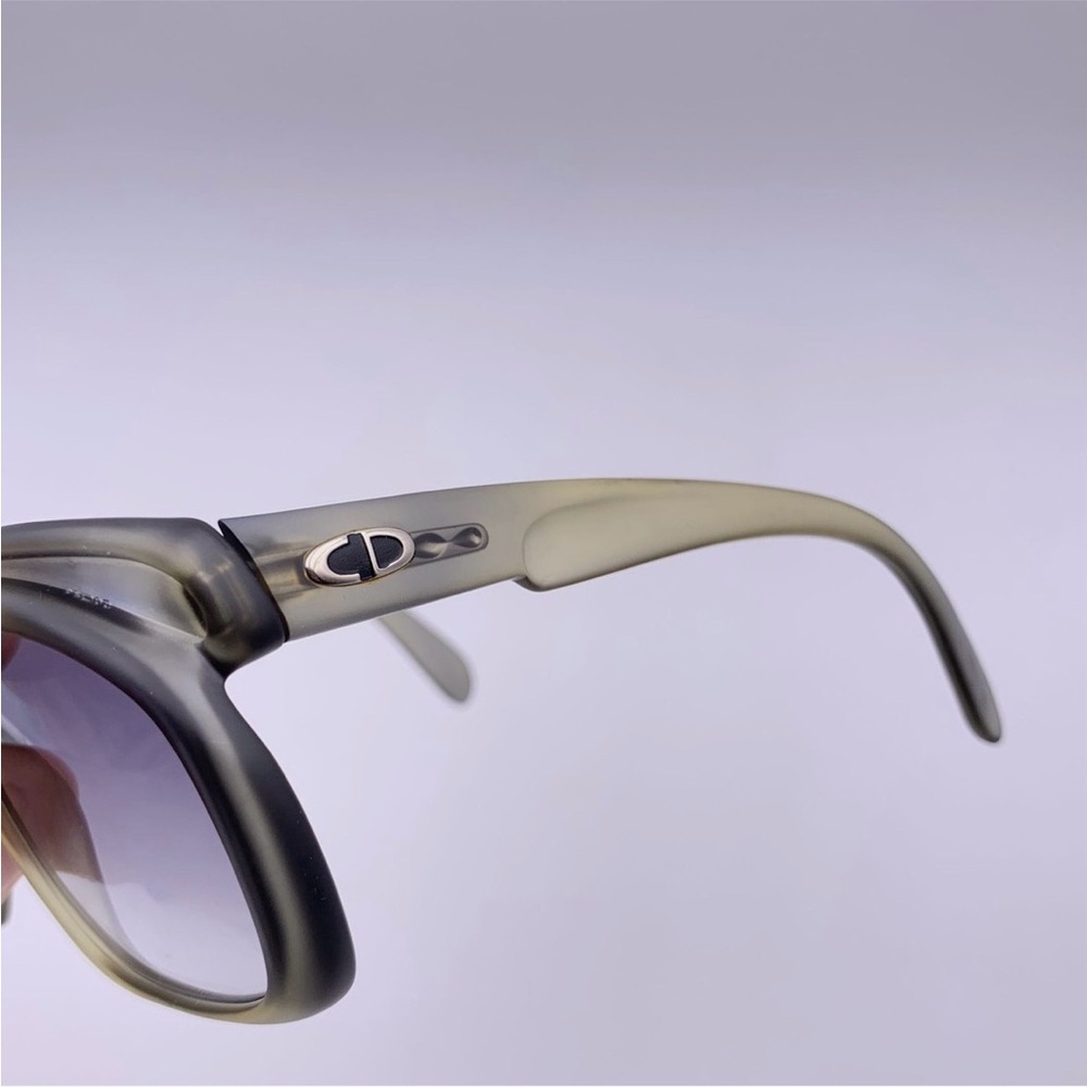 Pre-owned ‘Christian Dior Vintage Green Sunglasses 2009 571 Blue Lens’ - Picture 4 of 6